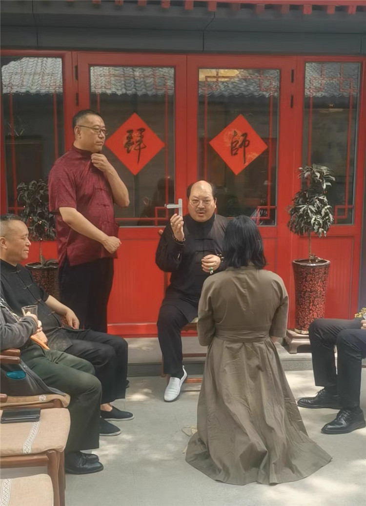 一代天师汉中王张云斐收徒